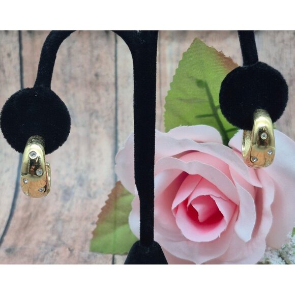 Cute AVON Gold Tone Small Hoop Earrings with Crystal Accents Classic 1" - Picture 6 of 12